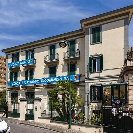 Bed & Breakfast La Casa Del Sole A Mergellina 4*