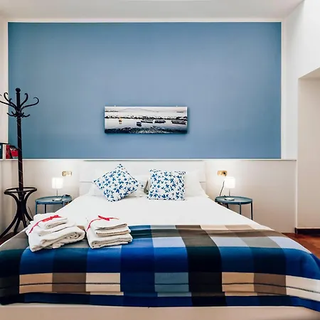 La Casa Del Sole A Mergellina Napels