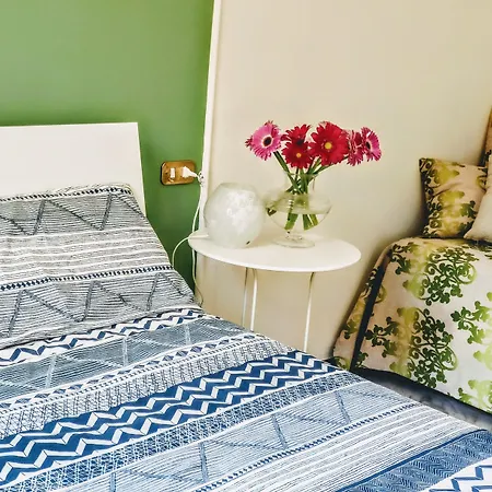 Bed & Breakfast La Casa Del Sole A Mergellina 4*