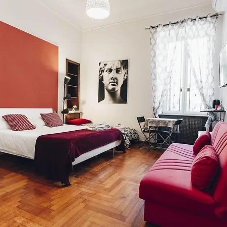 Alojamento de Acomodação e Pequeno-almoço La Casa Del Sole A Mergellina 4*