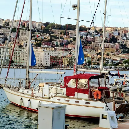 La Casa Del Sole A Mergellina Napoli